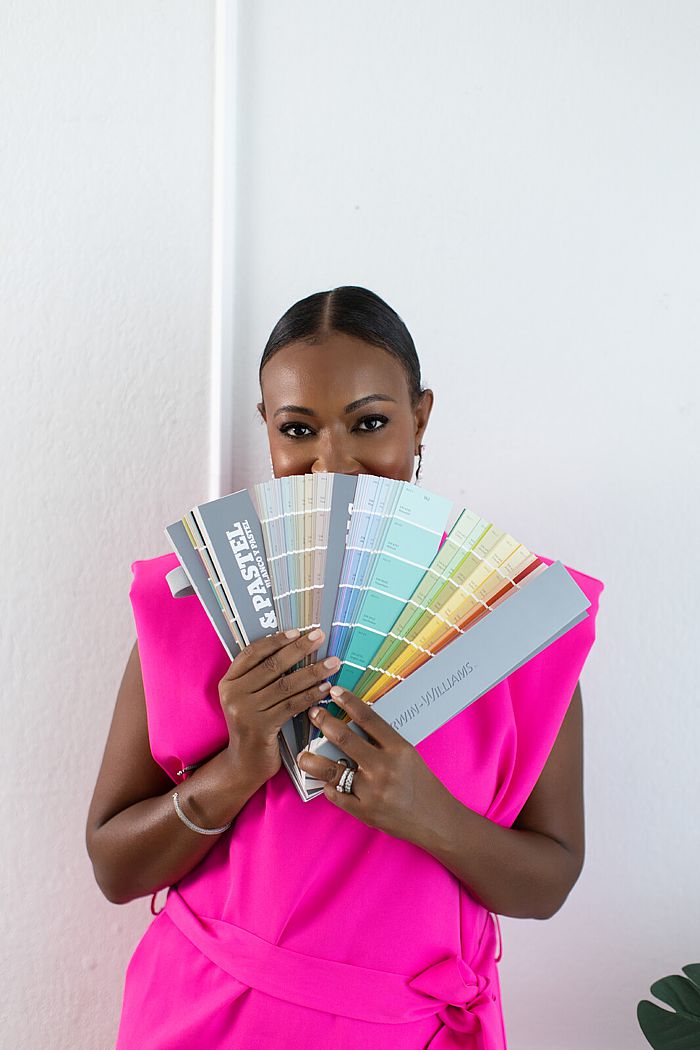 Call Shaunna Cooper for your personalized color consultation.